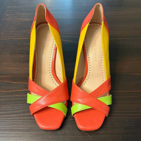 Adrienne Vittadini Yellow & Orange Classic Elegant Heels - Picture 1 of 8